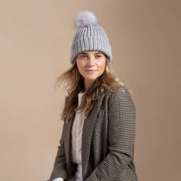 Hat Attack Bryce Knit Removable Pom Pom Beanie Hat One Size Light Grey Warm - Picture 1 of 7